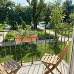 Macrame Home Apartment - With Cooling Ac